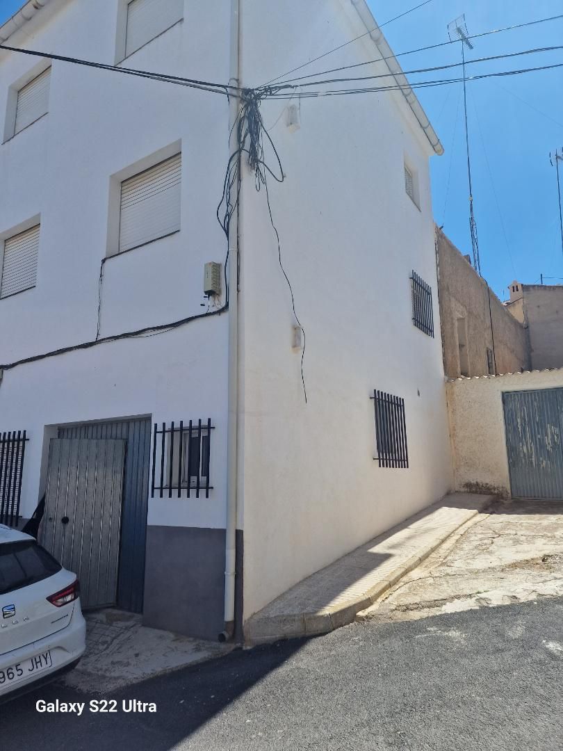 Exterior view of Single-family semi-detached for sale in Cuevas del Campo  with Furnished, Washing machine and Microwave