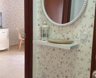 Bathroom of Apartment to rent in Mora  with Terrace