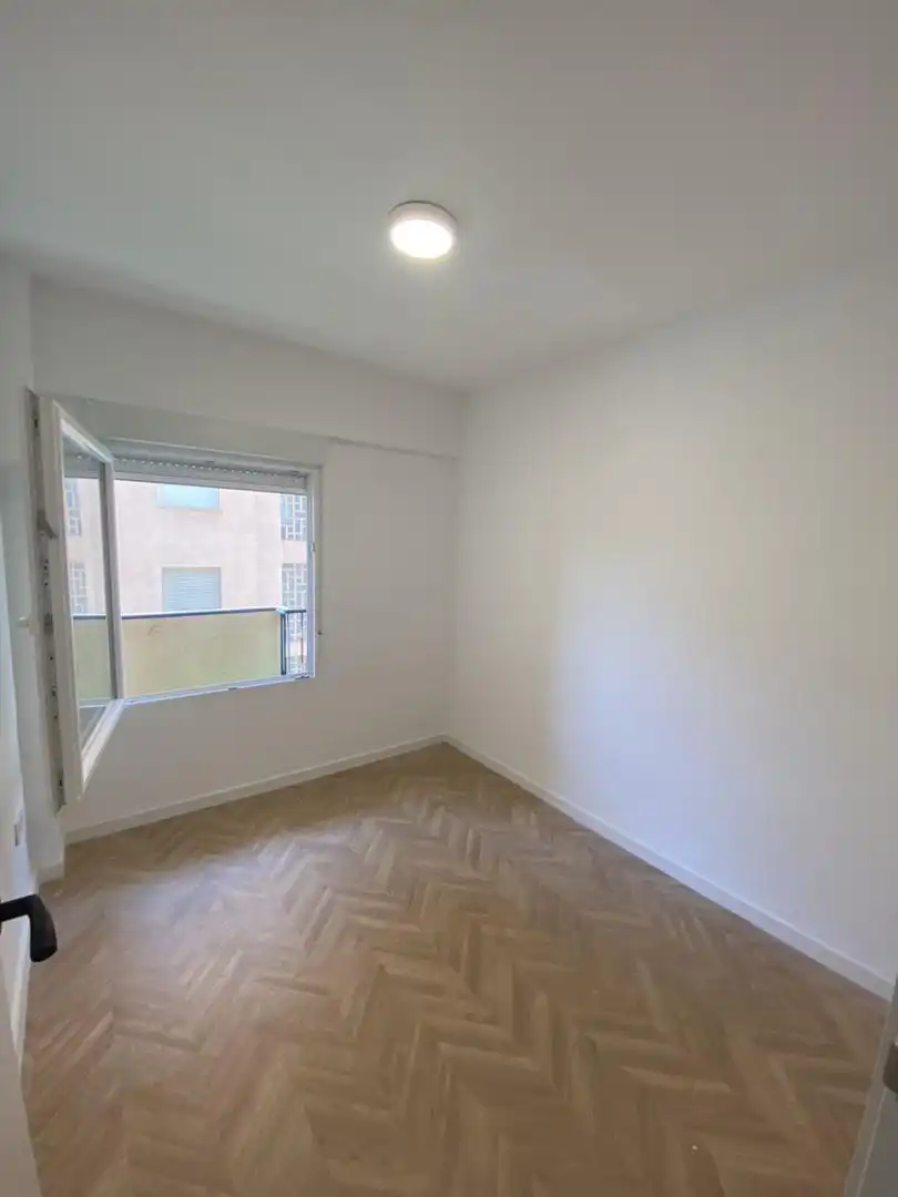 Flat for sale in N-340, 73, Zona Nord Bedroom of Flat for sale in Alcoy / Alcoi with Parquet flooring, Oven and Balcony