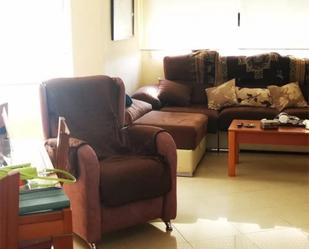 Living room of Flat for sale in  Sevilla Capital  with Air Conditioner, Heating and Private garden