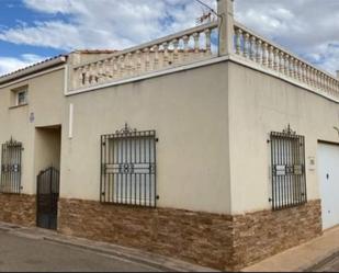 Vista exterior de Casa o xalet en venda en Las Labores   amb Terrassa i Balcó