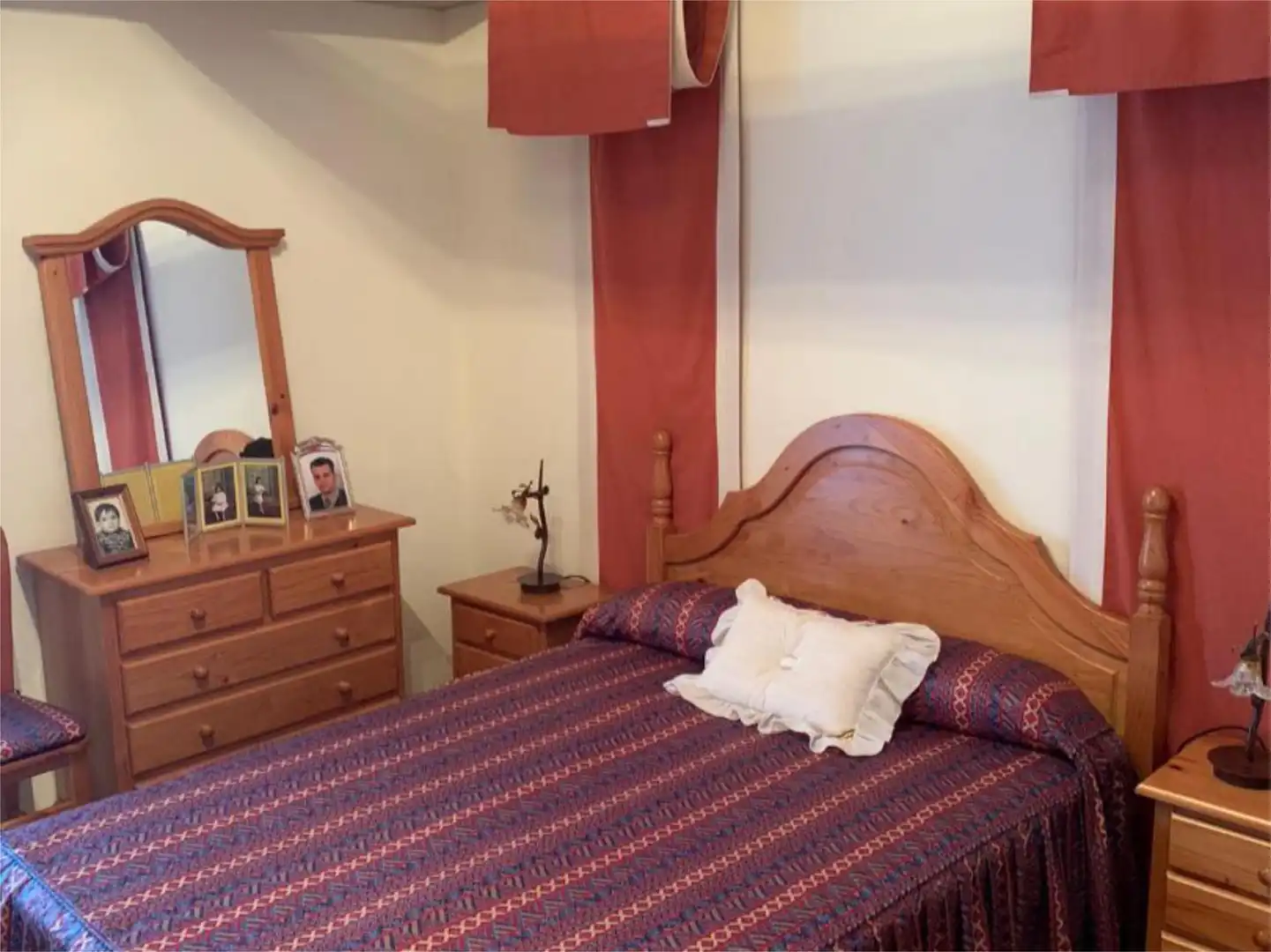 Houses for sale in Calle Cañada Real, 22, Villaturiel Bedroom of Houses for sale in Villaturiel