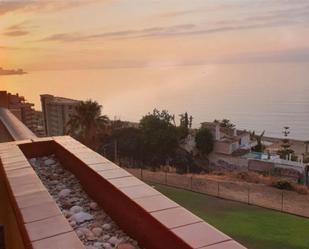 Vista exterior de Pis de lloguer en Fuengirola amb Aire condicionat, Terrassa i Piscina