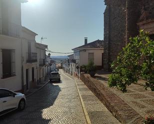 Vista exterior de Casa o xalet en venda en Zalamea la Real amb Aire condicionat i Terrassa