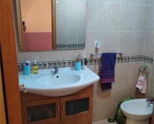 Bathroom of Flat to rent in Villamuriel de Cerrato