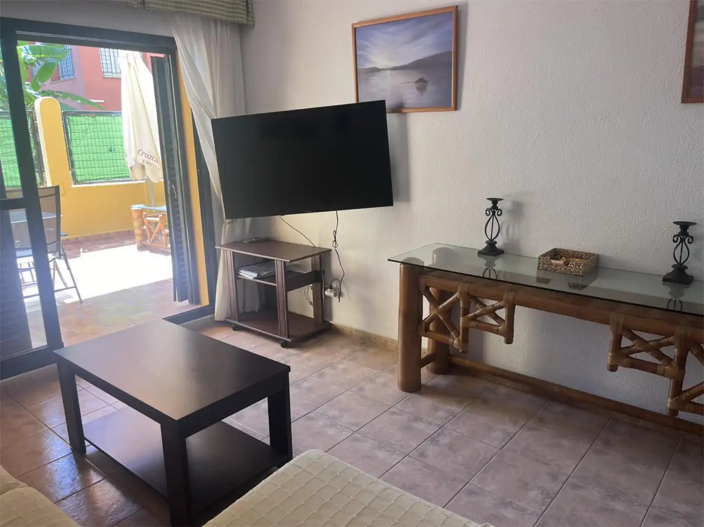 Sala de estar de Apartamento de alquiler en Zahara de los Atunes con Jardín privado, Terraza y Piscina