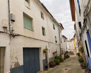 Vista exterior de Casa adosada en venda en Samper de Calanda amb Traster