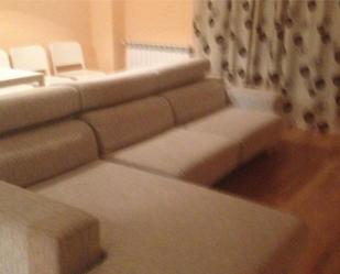 Living room of Flat for sale in Jadraque  with Heating, Parquet flooring and Furnished