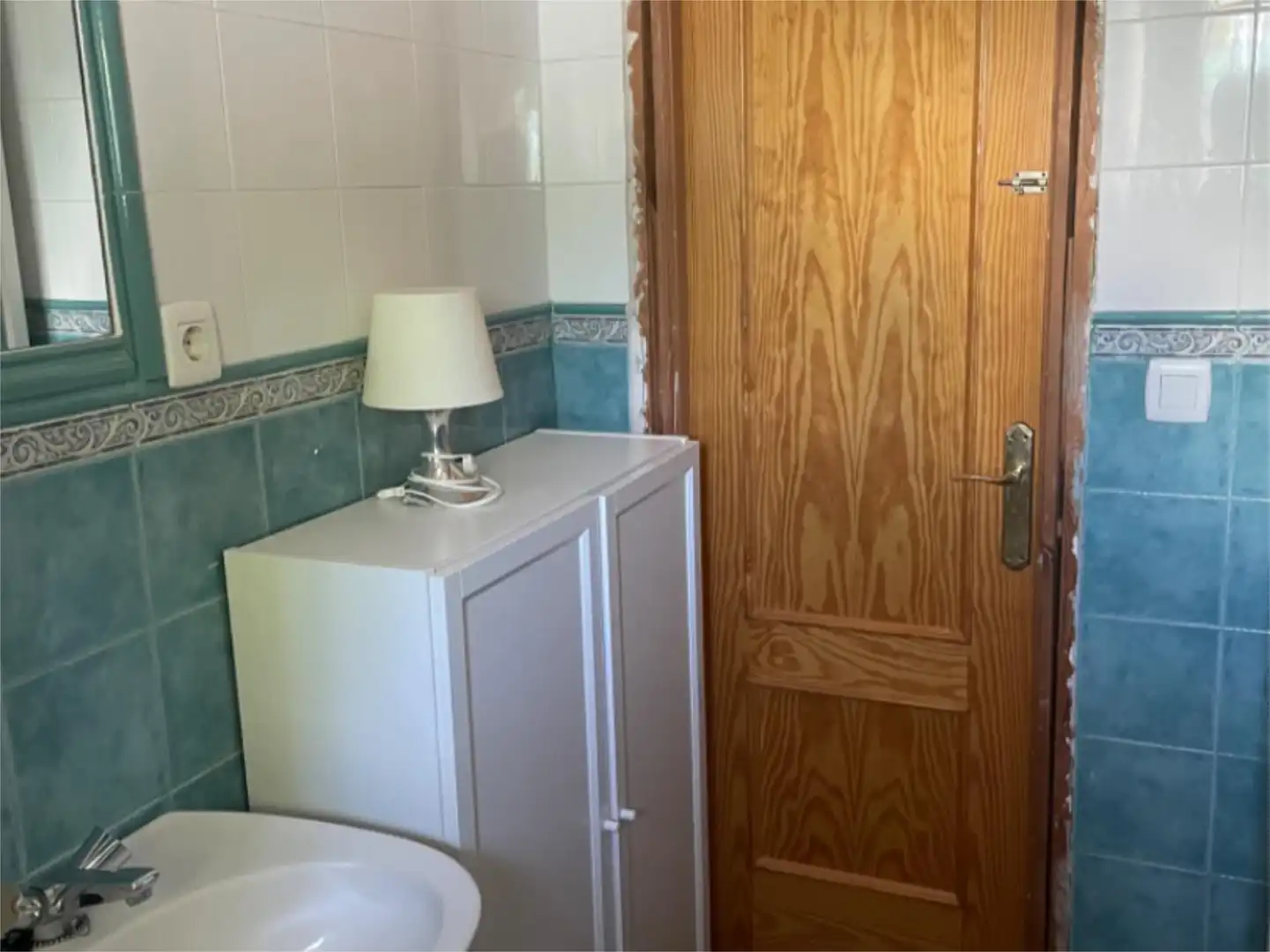 Finca rústica en venta en Camino 900, 3, El Juncal - Vallealto Baño de Finca rústica en venta en El Puerto de Santa María con Aire acondicionado y Piscina
