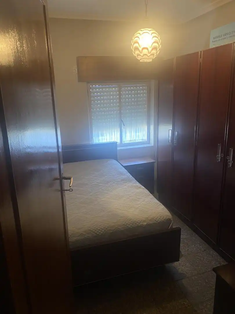 Schlafzimmer von Einfamilien-Reihenhaus zum Verkauf in Valencia de Don Juan mit Privatgarten, Terrasse und Möbliert