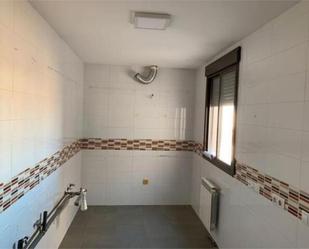 Bathroom of Flat to rent in Carrión de Calatrava  with Terrace