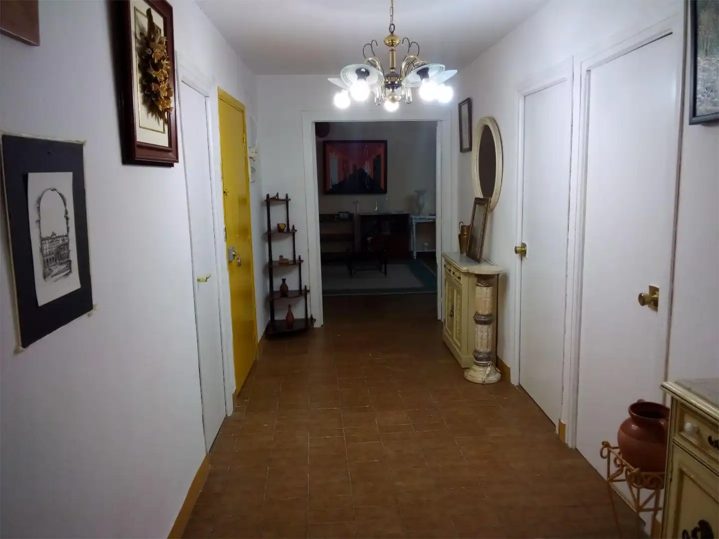 Wohnung zum Verkauf in Munilla mit Terrasse, Abstellraum und Möbliert