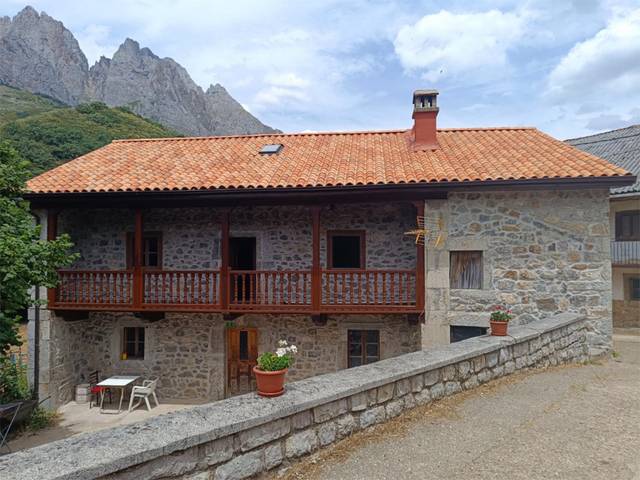 Planta baja en Alquiler en Calle Don Julián Delgado Úbeda, 13 en Posada de Valdeón