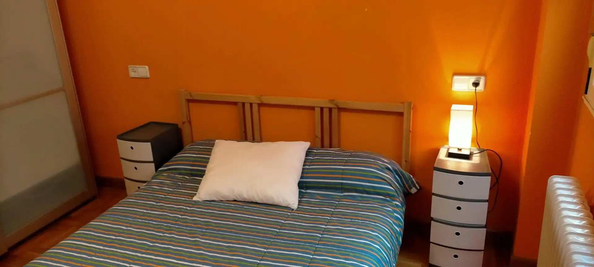Dormitori de Pis en venda en Oviedo 