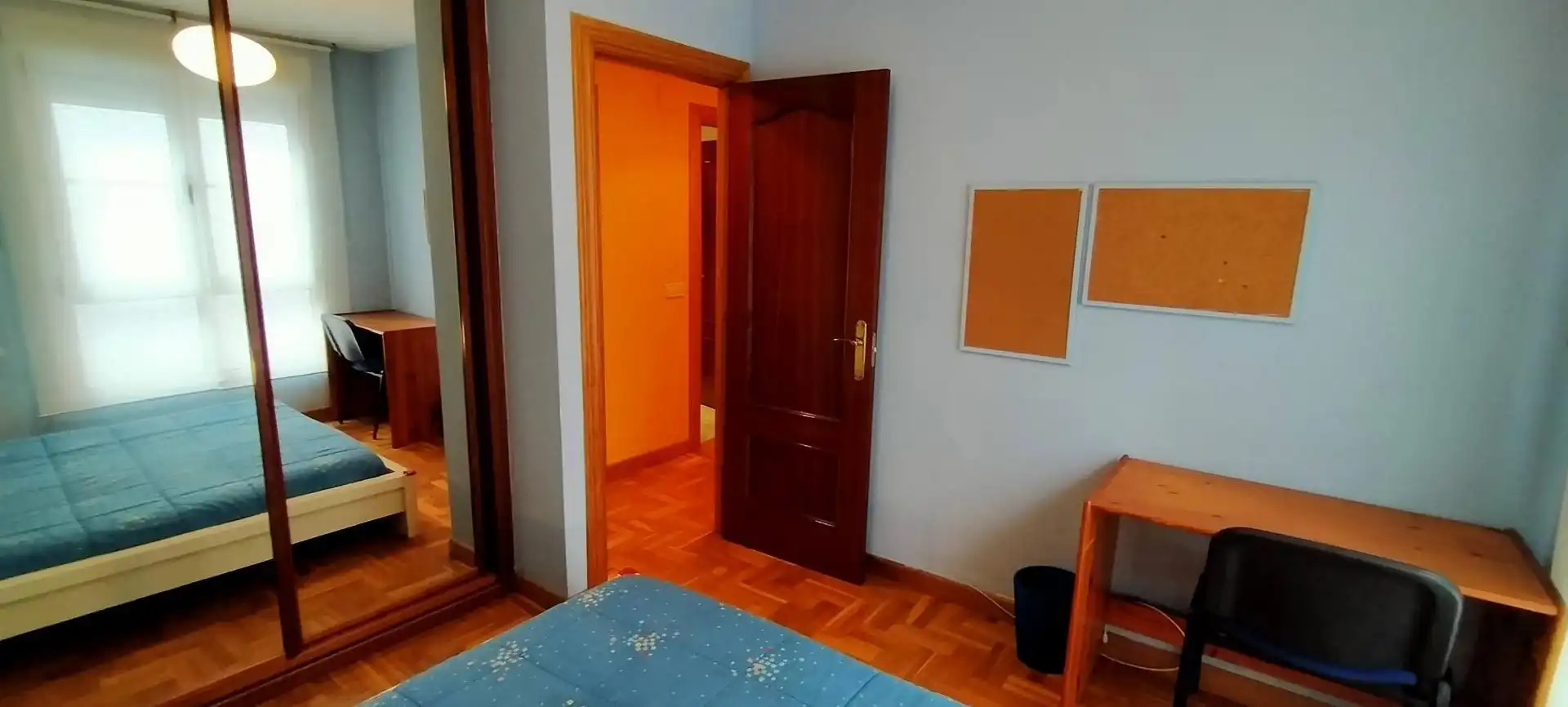 Dormitori de Pis en venda en Oviedo 