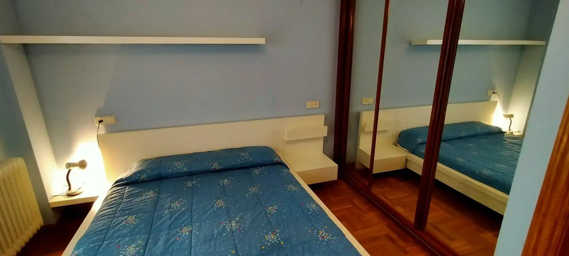 Dormitori de Pis en venda en Oviedo 