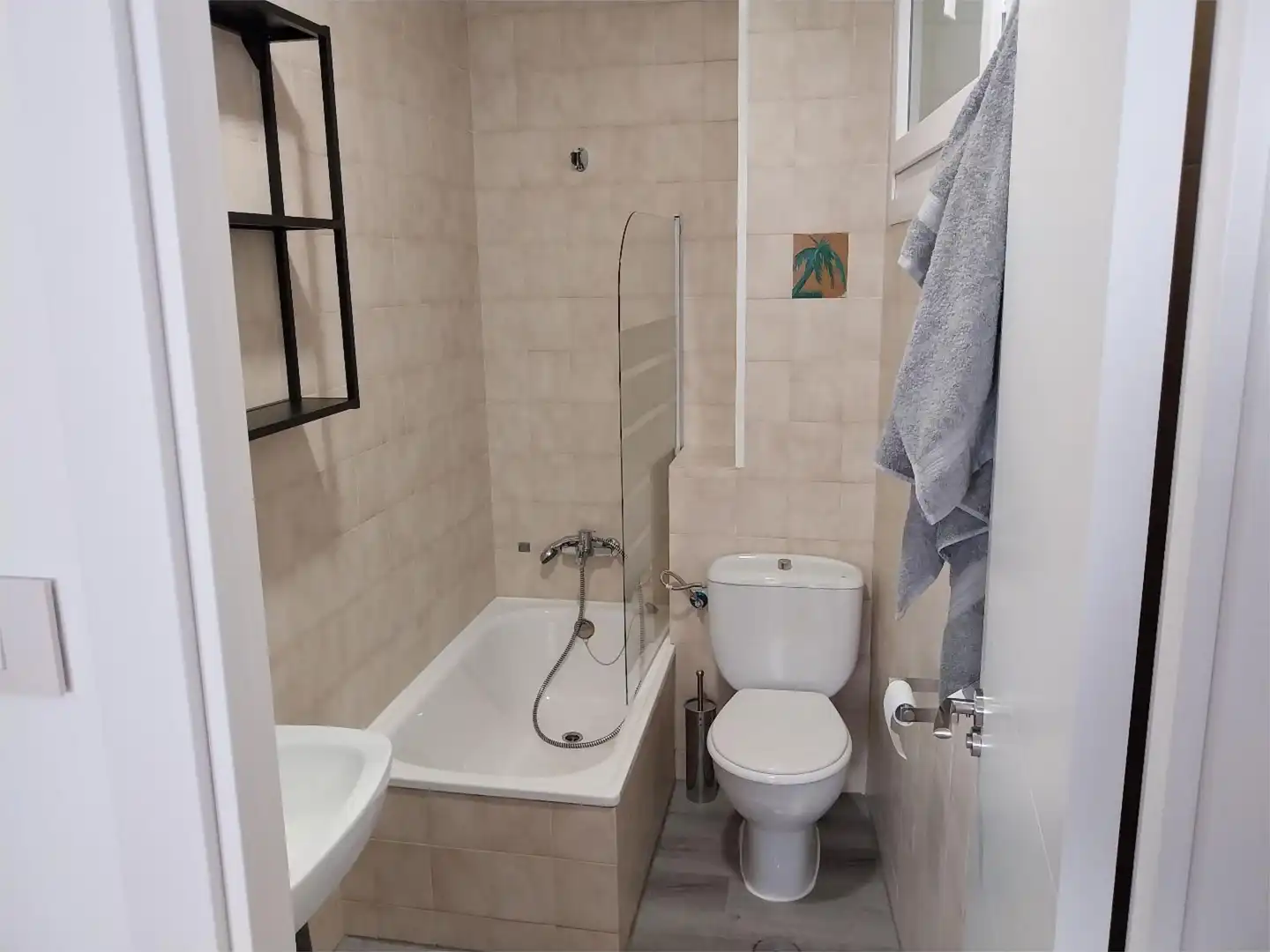 Baño de Estudio para compartir en Cee con Calefacción, Parquet y Amueblado