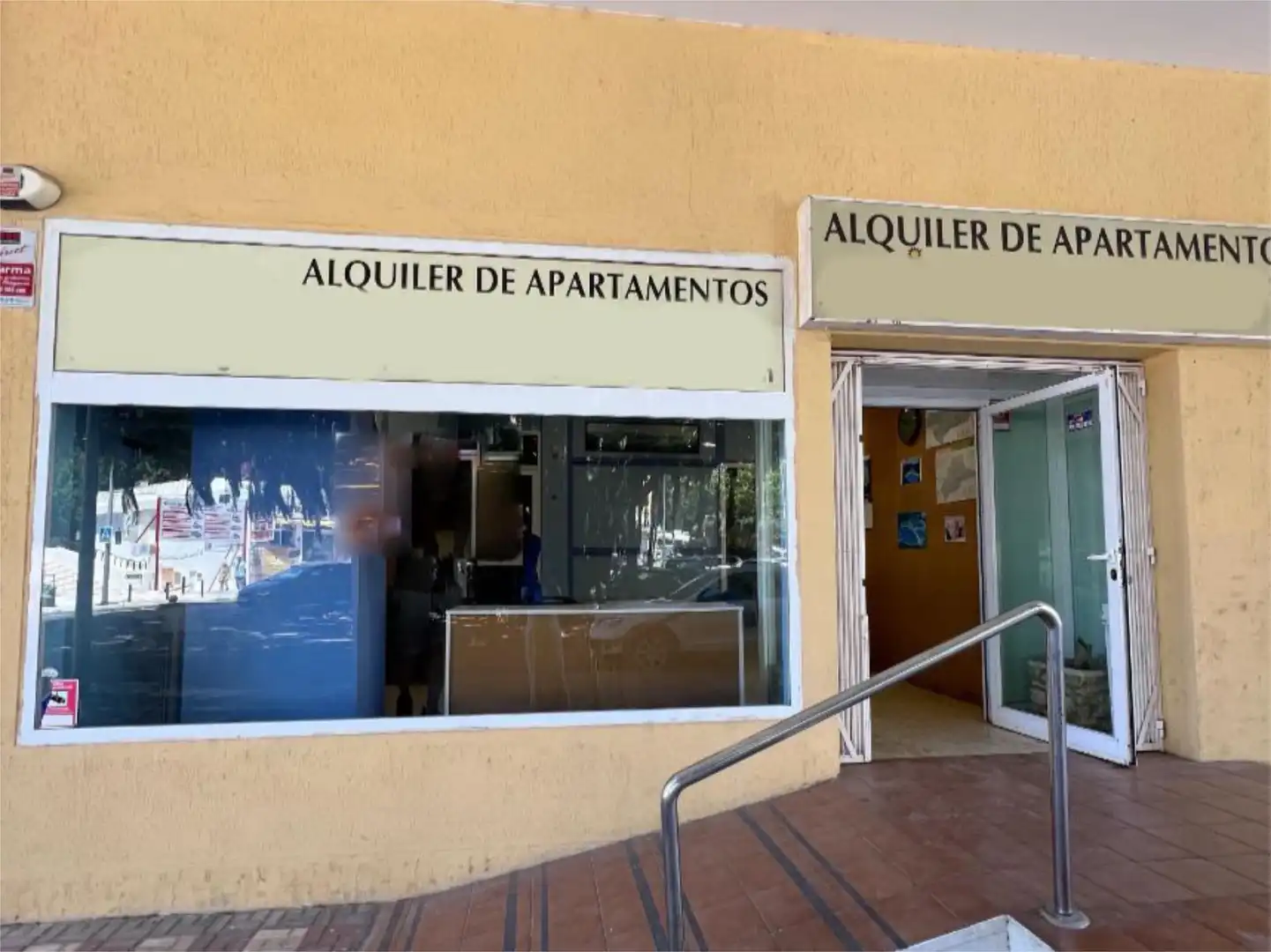 Local en venda en Benalmádena amb Moblat