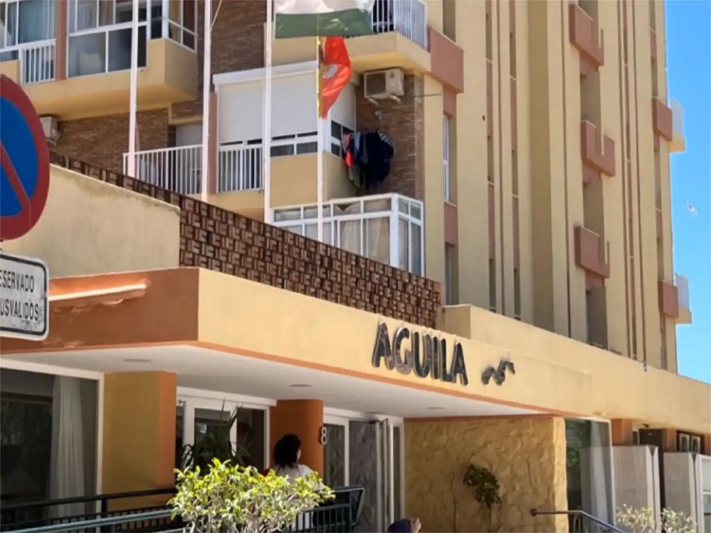 Vista exterior de Local en venda en Benalmádena amb Moblat