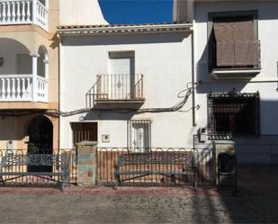 Exterior view of House or chalet for sale in Benalúa de las Villas  with Terrace