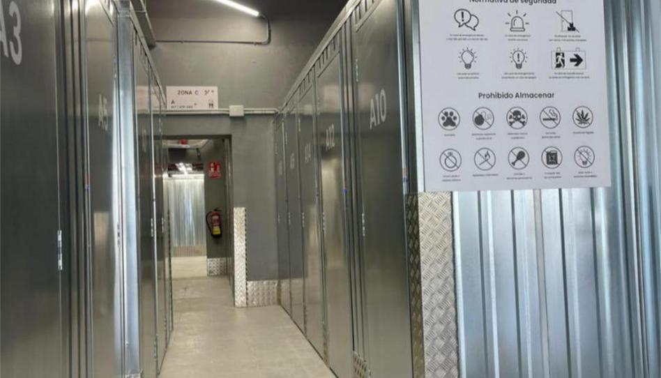 Box room to rent in Carrer de Bรฉjar, 40, Hostafrancs, Barcelona - image 1 Photo 1 of Box room to rent in Carrer de Bรฉjar, 40, Hostafrancs, Barcelona