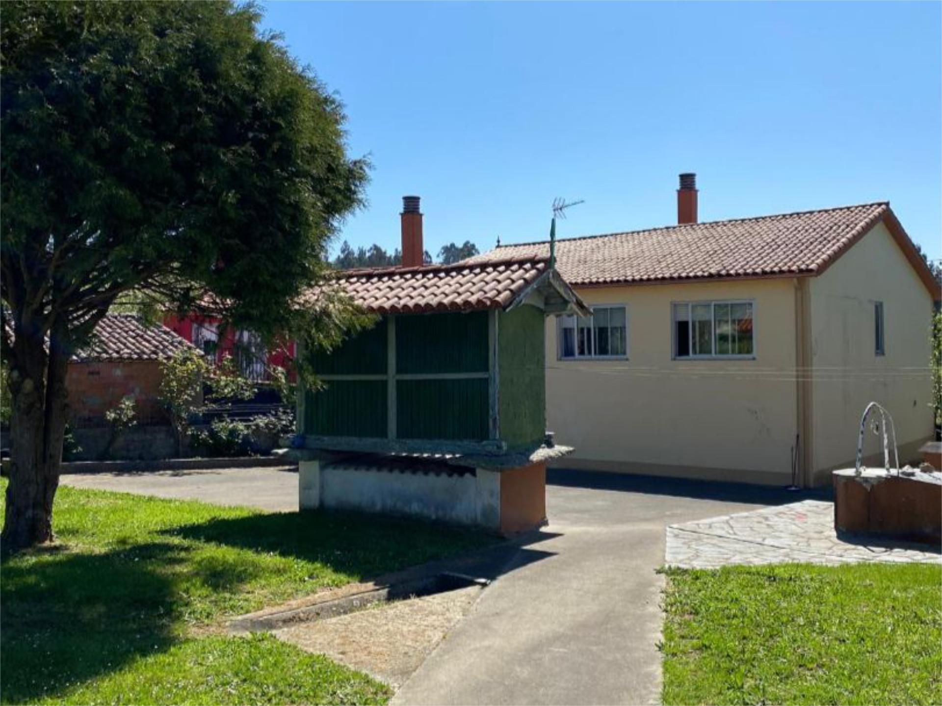 Vista exterior de Finca rústica en venda en Arzúa amb Balcó