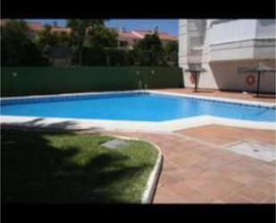 Piscina de Apartament de lloguer en Jerez de la Frontera amb Terrassa i Piscina