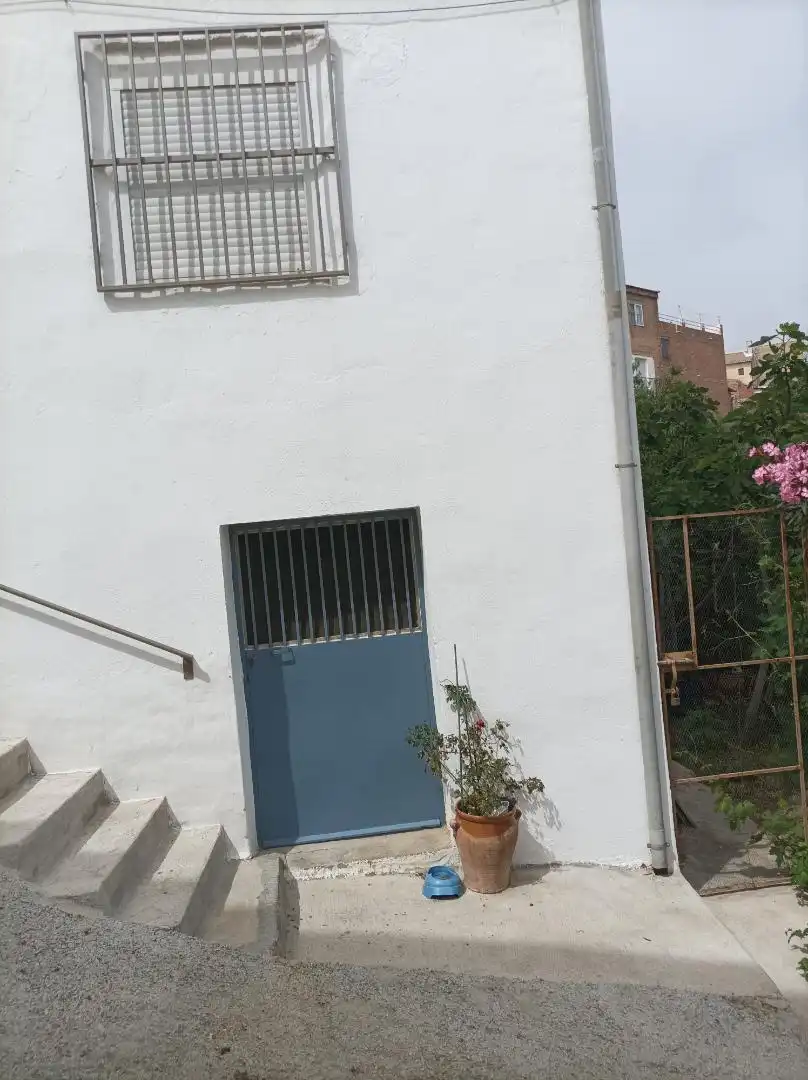 Vista exterior de Casa adosada en venda en Noalejo amb Aire condicionat, Jardí privat i Terrassa