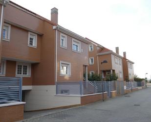 Exterior view of Flat to rent in Valladolid Capital  with Air Conditioner, Terrace and Balcony