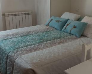 Bedroom of Attic to share in Aranda de Duero  with Terrace