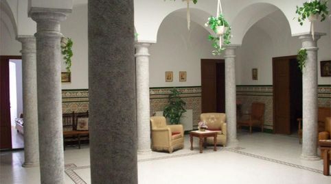Foto 2 de Casa adosada en venta en Plaza España, 26, Burguillos del Cerro, Badajoz