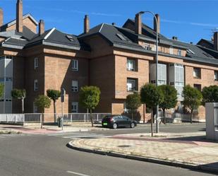 Exterior view of Flat for sale in Valladolid Capital  with Swimming Pool and Balcony