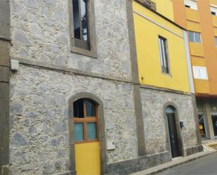 Vista exterior de Casa o xalet en venda en Arucas amb Terrassa