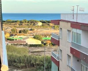 Vista exterior de Apartament en venda en Elche / Elx amb Terrassa i Balcó