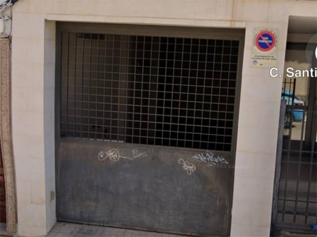 Garaje en Venta en Calle Santiago Ortiz, 8 en Alcázar de San Juan