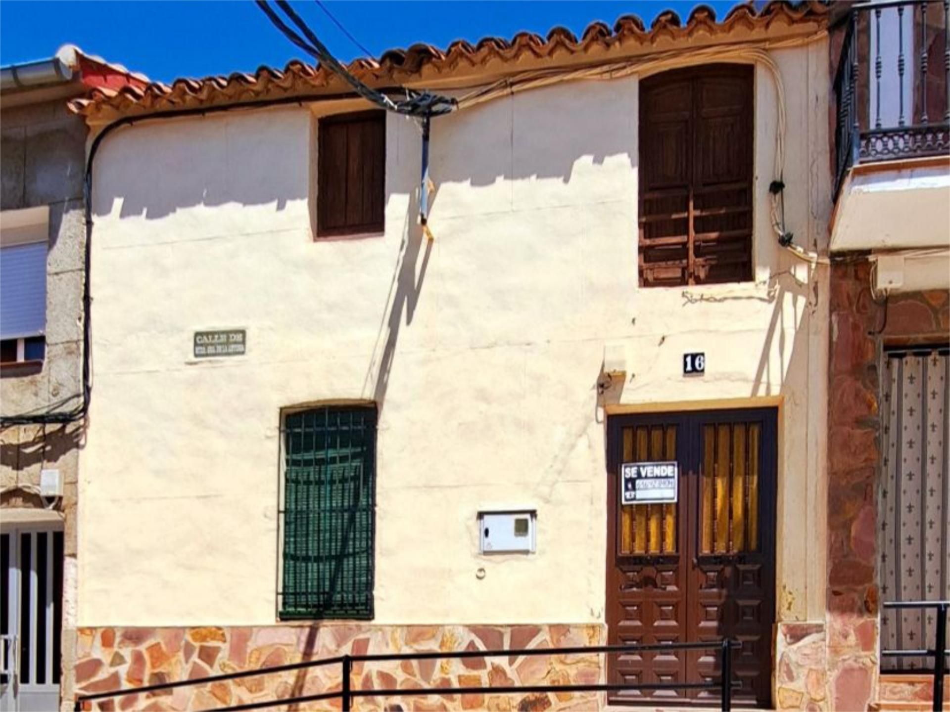 Exterior view of Single-family semi-detached for sale in Solana del Pino