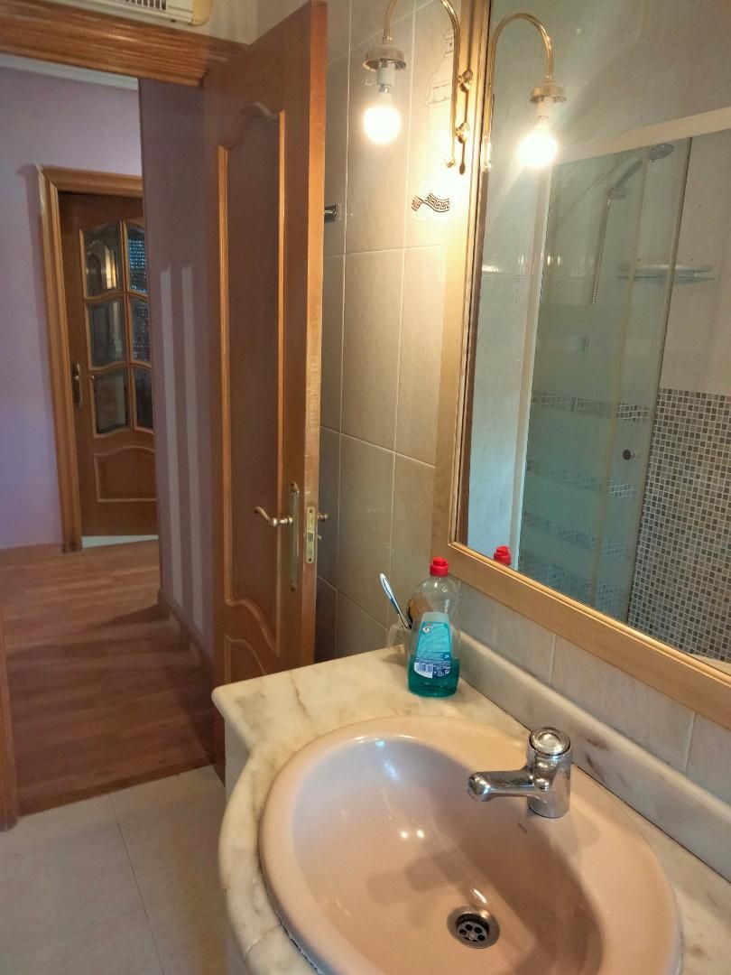 Bathroom of Flat for sale in Elciego  with Parquet flooring, Storage room and Furnished