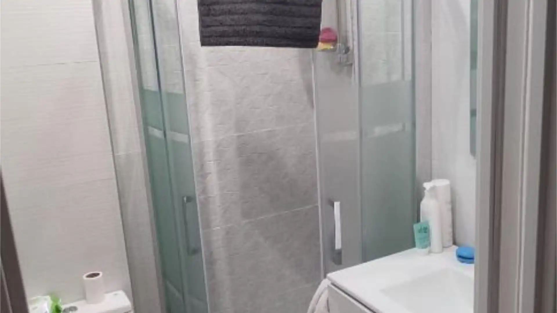 Wohnung zum Verkauf in Azurleku Auzoa, 4, Santutxu - Basarrate Badezimmer von Wohnung zum Verkauf in Bilbao