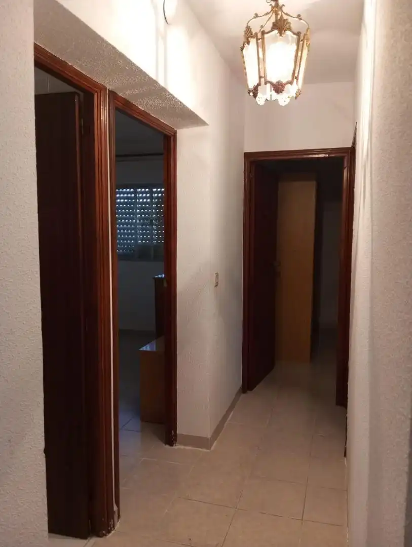Wohnung zum Verkauf in Calzadilla mit Terrasse, Möbliert und Ofen