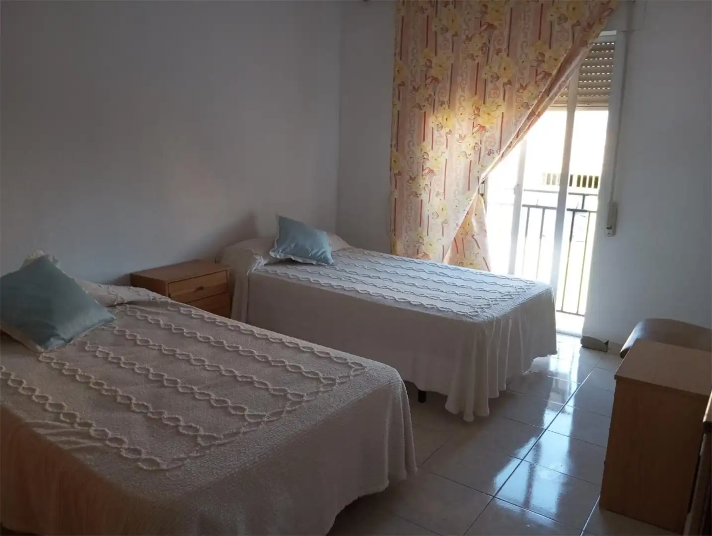Schlafzimmer von Wohnung zum Verkauf in Calzadilla mit Terrasse, Möbliert und Ofen