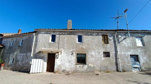 Foto 2 de Casa adosada en venta en Calle la Collada, 2, Soto y Amío, León