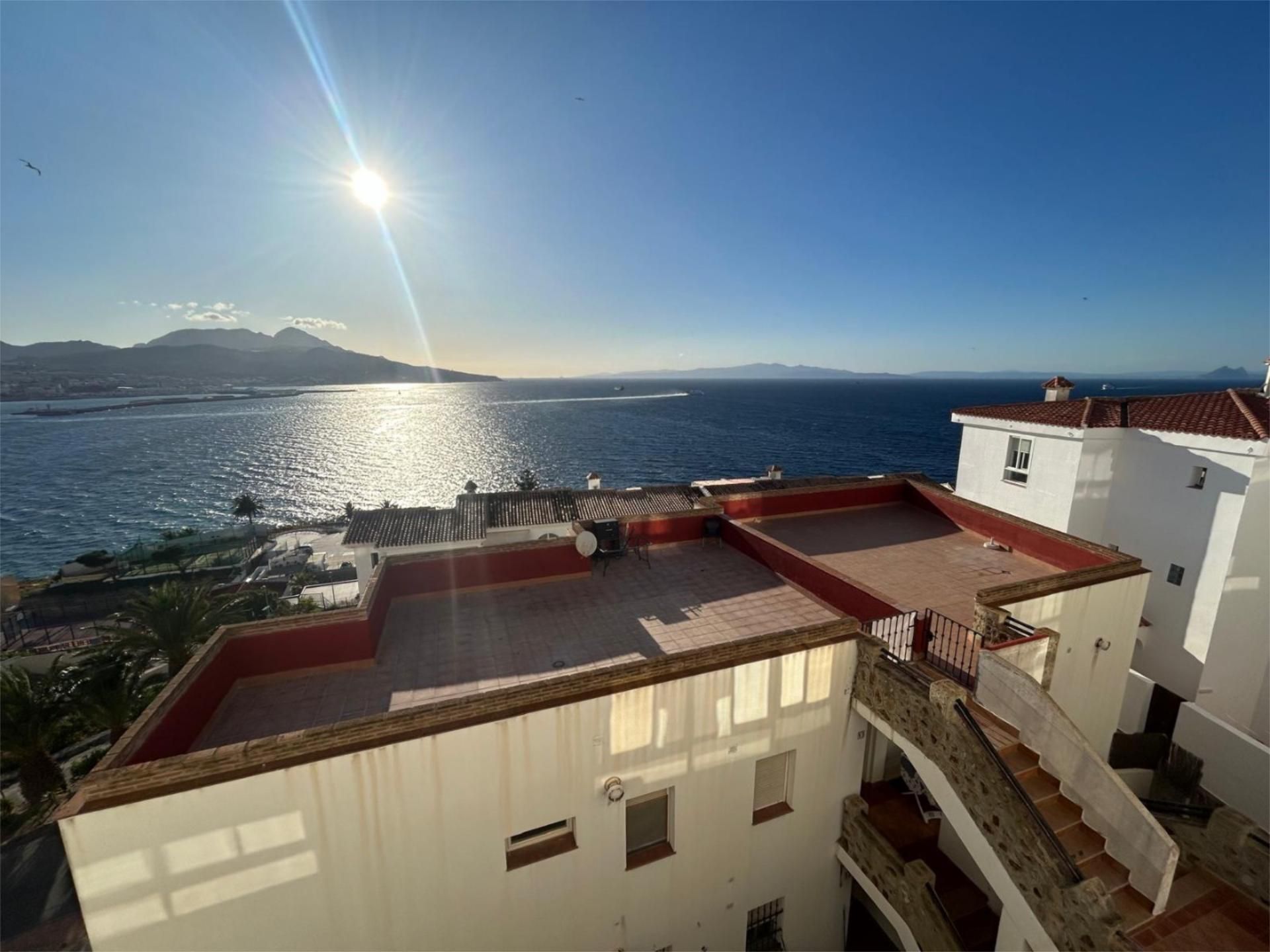 Vista exterior de Apartament en venda en  Ceuta Capital amb Aire condicionat i Moblat