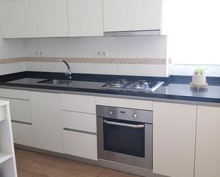 Kitchen of Flat to share in  Granada Capital  with Air Conditioner