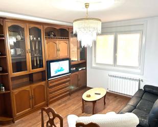 Living room of Single-family semi-detached to rent in Curtis  with Terrace