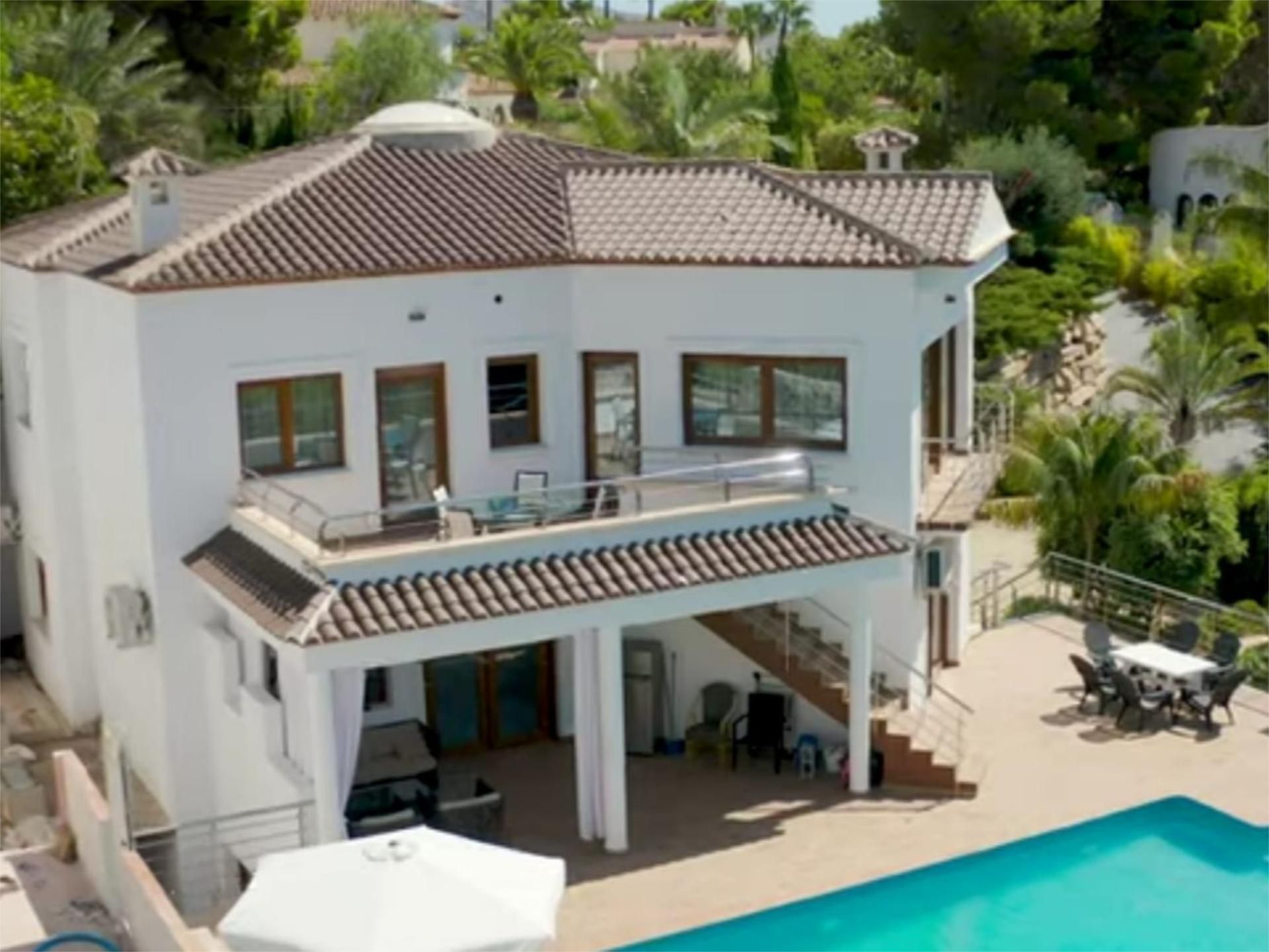 Vista exterior de Casa o xalet en venda en Altea amb Aire condicionat, Calefacció i Jardí privat