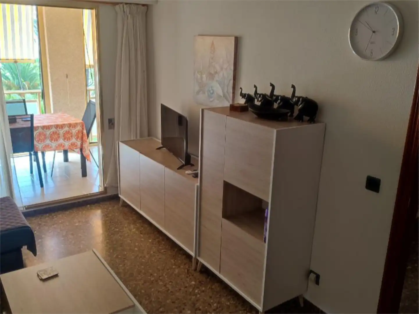 Piso de alquiler en Carrer Jaume Roig, 10, Racó Sala de estar de Piso de alquiler en Cullera con Terraza, Piscina y Amueblado