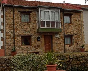 Vista exterior de Casa adosada en venda en Campoo de Enmedio amb Terrassa i Balcó