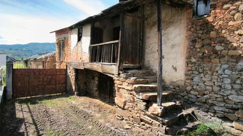 Single-family semi-detached for sale in Calle del Campo, 1, Cacabelos, León - image 2 Photo 2 of Single-family semi-detached for sale in Calle del Campo, 1, Cacabelos, León