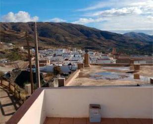 Vista exterior de Casa o xalet en venda en Nacimiento amb Terrassa