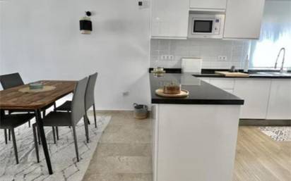 Apartamento en alquiler en manantiales - estación 